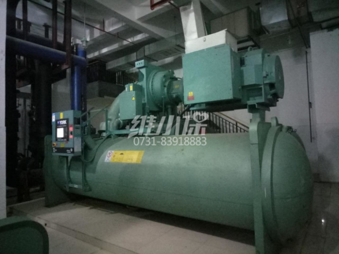 中央空調(diào)風(fēng)管清洗的具體操作步驟